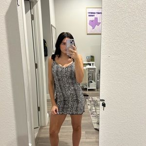 Black and white patterned dress